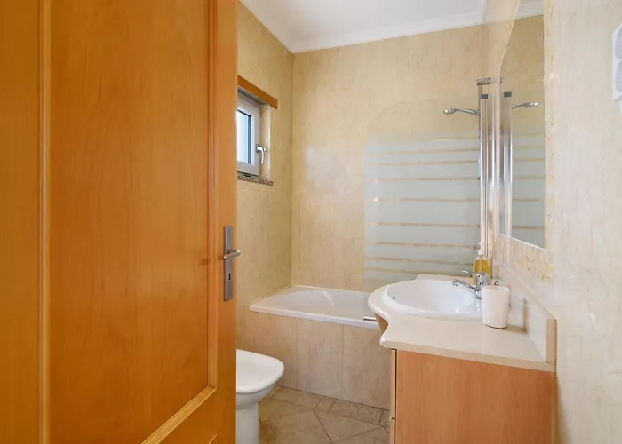 Tatil Evi Family House White Dove
