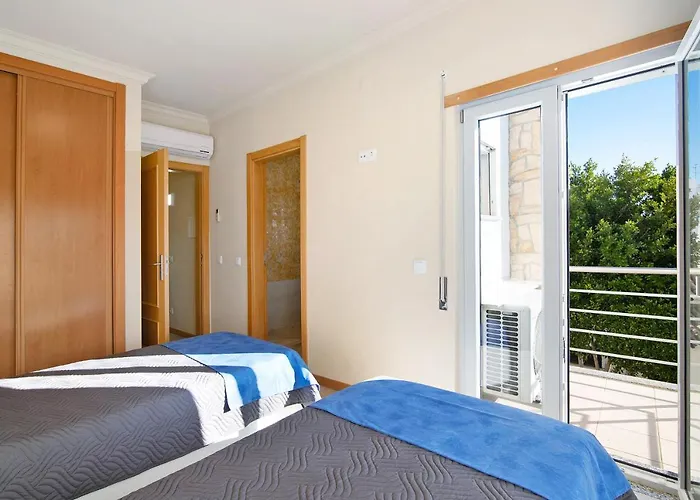 Family House White Dove * Olhos de Agua (Albufeira)