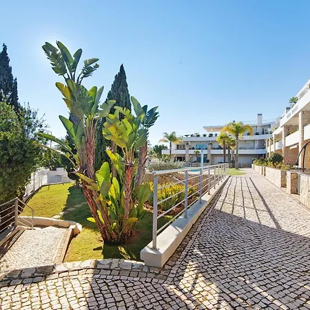 Family House White Dove Hébergement de vacances Olhos de Agua (Albufeira)